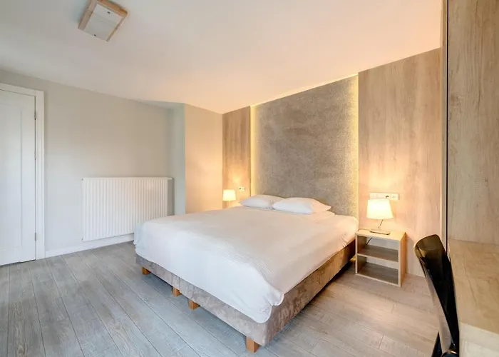 3 - Waterlane Valhalla